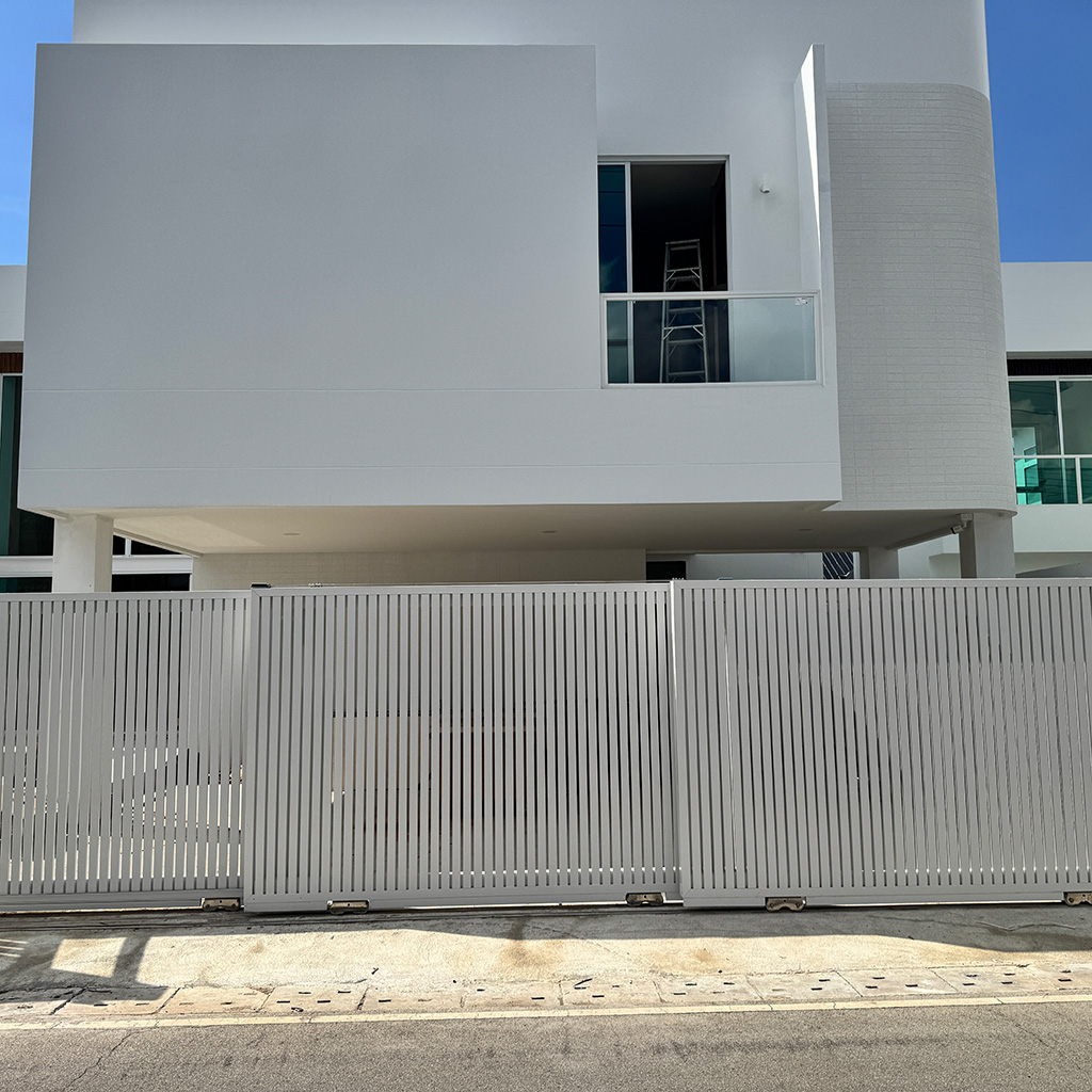 ประตูอลูมิเนียมบานเปิดคู่