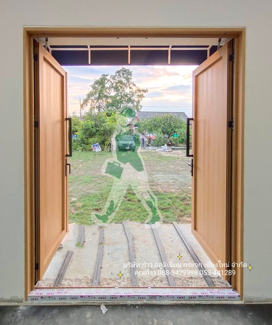 ชุดประตูบานเปิดยูโร อลูมิเนียมลายไม้สนผิวหยาบ