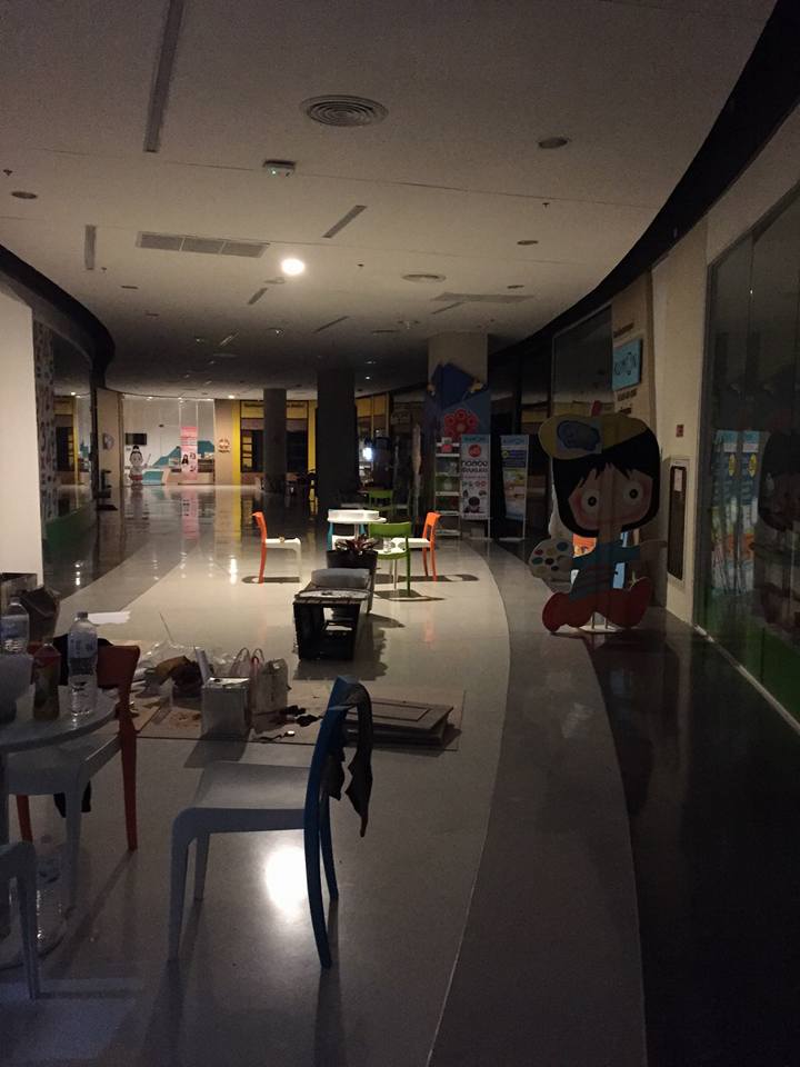 กระจกนิรภัยเทมเปอร์ หนา 12 มิลลิเมตร ​central festival